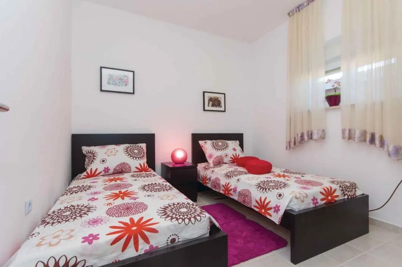 Apartment In Pula - Istrien 43382