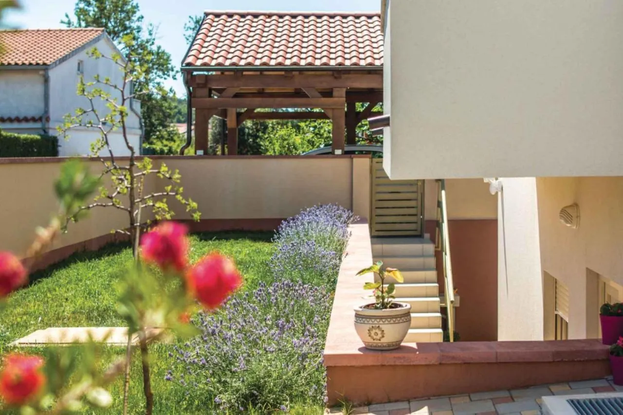 Apartment In Pula - Istrien 43382 Croatia