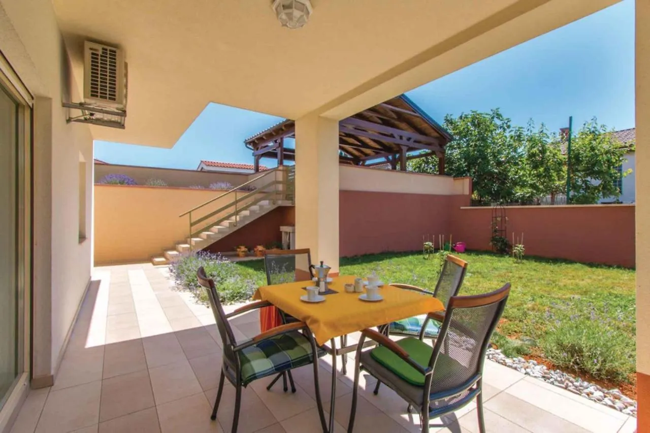 Apartment In Pula - Istrien 43382 location